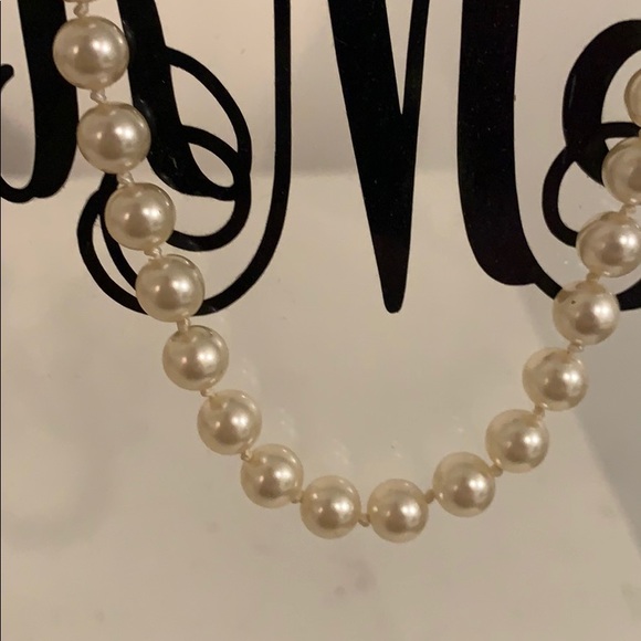 Pearl Necklace Set - Picture 2 of 4